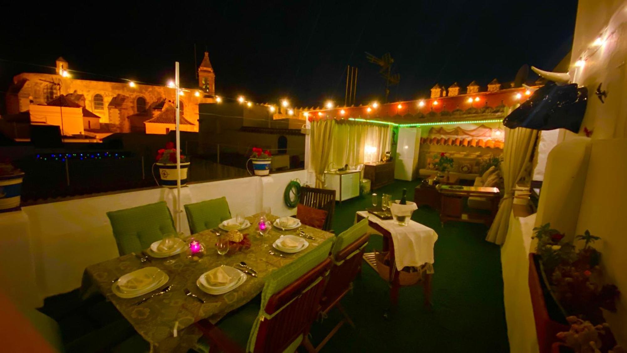 Apartamento Con Terraza,A 100M Playa Costilla Y Frente Al Castillo Rota Bagian luar foto