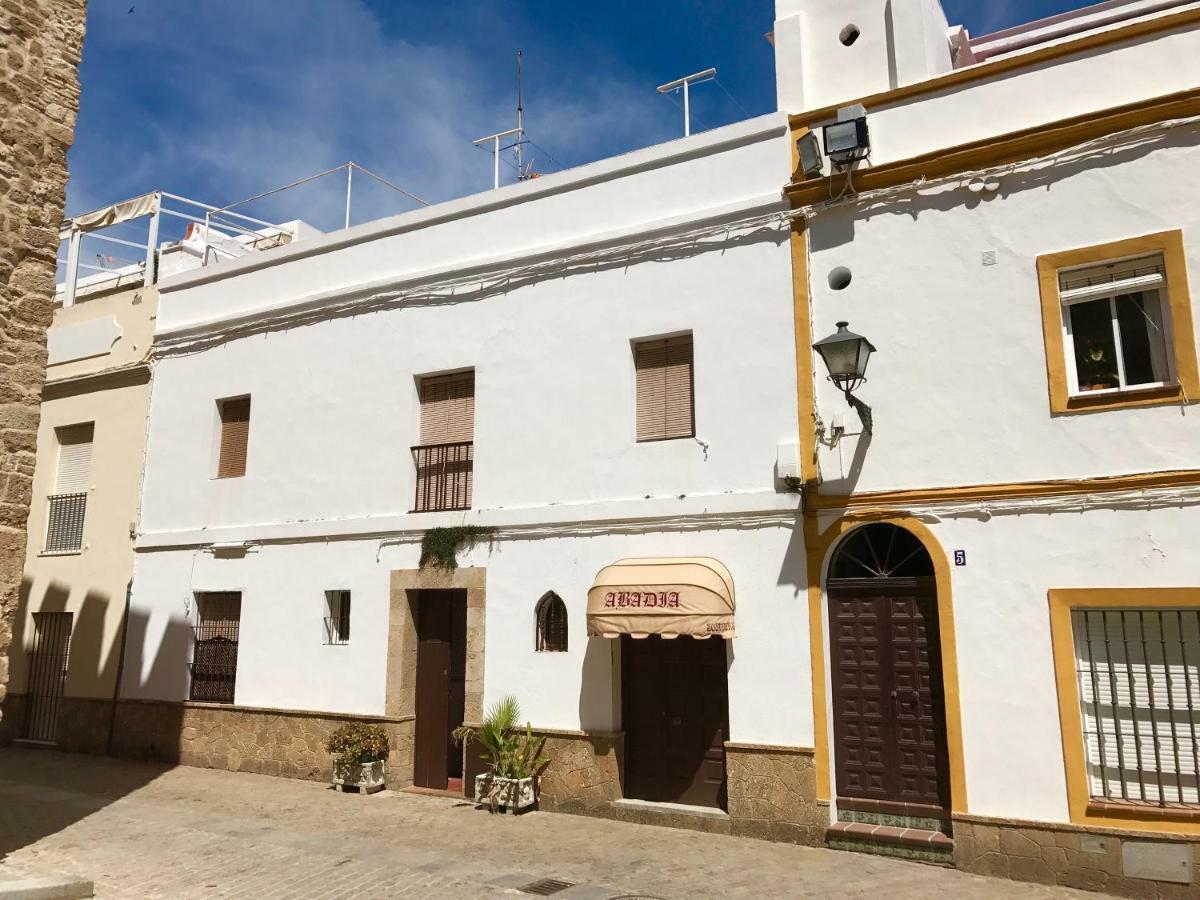 Apartamento Con Terraza,A 100M Playa Costilla Y Frente Al Castillo Rota Bagian luar foto